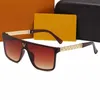 Designer Solglasögon Mens Luxury Avant-Garde 8286 Mirror Print Square Sun Glasses Europeiska och amerikanska personlighet och kvinnor Stree2845