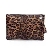 Abendtaschen 2022 Trendige koreanische Leopardenmuster-Einkaufstasche Temperament Retro-Mode-Tablet-Clutch 6868 24x34x1 cm