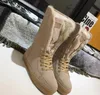 2022 Designer Sapatos casuais botas Women Winter New Snow Boot Suede Cabelo Real Couro à prova d'água Inverno quente Sapato de moda de moda alta