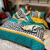Sängkläder sätter lyxig egyptisk bomullsuppsättning drottning kung storlek ljus kärleksduket täcke lakan