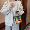 Borse da sera Kleine Handtassen Voor Vrouwen Rubik 'S Cube Ontwerp Portemonnee Vierkante Handtas Mini Met Metalen Ketting Lederen Crossbody Tas 220416