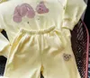 赤ちゃんセットキッドデザイナー服2ピースプルオーバーフード付き2022クマのプリントと文字黄色