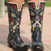 2022 NOWOŚĆ FASHING SPRINT Autumn Haftery Flowery Buty Mid-Calf Med Chunky Heels Big Size 43 Wygodne chodzące kobiety Western Boots Y220729