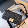 5A + أعلى جودة V- شكل أكياس المعين حقيبة crossbody مصمم أكياس الفاخرة الأزياء الكتف مصمم المرأة حقائب جلدية مخلب مع الذهب سلسلة رفرف محفظة محفظة