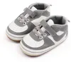 Babyschoenen 0-18 maanden Kinderen meisjes jongens peuter eerste wandelaars anti-slip zacht opgeloste bebe mocassins baby krib schoenen sneakers 8 kleur