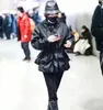 Женская дизайнерская куртка с капюшоном верхняя одежда мода сплошной цвет металла треугольник ветровка куртки вскользь женские куртки пальто одежда размер одежды s m l