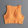 Gym Seamless Yoga Crop Tops för kvinnor som andas snabb torr sport sexig ärmlös fitness väst tshirts t011