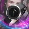 Tendance de la mode filles montre pour hommes boîtier en acier inoxydable cadran 40mm importé mouvement à Quartz horloge or blanc noir cuir modèle montre-bracelet