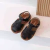 Baby and Toddler Girls Sandals 2022 Summer Girls 'Retro Cross Band Roman Buty Soft Soled Beach Buty bez poślizgu Sandalias G220523