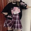 Houzhou Anime Print Graphic T Shirt Kobiet Summer Got Top Mujer Split Sleeves E Girl Y2K Ubrania Estetyczne harajuku kawaii tees 220628