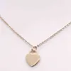 Fashion 2020 бренд из нержавеющей стали розовый золото покрыто маленьким квадратным сердцем для сердца подвесное ожерелье Женское подвесное подвесное подарок 269c