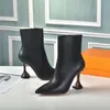 Women Pointed-toe Amina Muaddi Leather Boots Designer Boots Crystal Fashion High Heels Genuine Leather Shoes Sock Ankle Boots With Box NO388