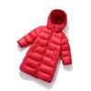 Kış 2022 Kız Bebek Snowsuit Dış Giyim Bebekleri Kapşonlu Çok Renkli Erkek Bebek Ceket Ceketleri 3-8 Yaşındaki Çocuk J220718 için Pamuk Snowsuit
