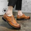 2022 British Gentleman Retro Fashion Brown Brown Shoes Up Oxford Shoes for Men Moccasins Boda Prom Homecoming Party Footwear