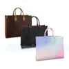 M59856 Classic Shoulder Designer Bag Summer Luxury On the Go M46076 Pool Leather Shopping Bag Kvinnor M￤n Tote Crossbody PAGS STORA PALLETSCHOTLE KORTA HANDBAG