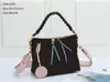 Summer Women Purse and Handbags 2022 New Fashion Casual Small Square Bags High Quality Unique Designer Shoulder Messenger Bags H0216