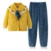Herfst Winter Warm Flanel Vrouwen Pyjama Sets Dik Koraal Fluwelen Lange Mouw Cartoon Nachtkleding Dunne Flanellen Pyjama Set 220321