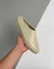 Chaussons God The California Slip-On Sandales Originales Luxurys Designers Sliders Femme Almond Oat Cream Concrete Cementsh