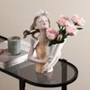 Moderno decorativo vaso di fiori artificiali farfalla ragazza sculture interni casa ornamenti in resina decorazione della casa vasi 220423