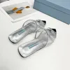 2022 Design Kvinnlig Designer Sandaler Tofflor Slide Mode Läder Jelly Gummi Glas Flat Flip Flops 35-40