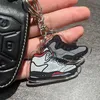 حذاء كرة السلة Keychain Fashion Sport Celebrity Figure Backpack Pendant Pendant Hands Hands Hands for Fans Memorabilia