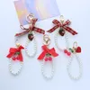 Keychains schattige rooster bowknot aardbei parelketen sleutelhanger voor meisjes kersen hanger Key Chains creatieve tas hangende sieraden geschenken enek22