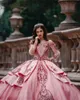 Pink Off the Shoulder Ball Gowns Quinceanera Dress Pärled Crystal Birthday Party Gown Prom Dresses Vestido de 15 Anos Sweet 16