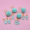 Pompom Letter Keychains Inglês Alfabeto Chavejante Ball Glitter Resin Charms Charms Key Rings Chains Jewelry Gifts 220623