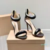 Toppkvalitet Gianvito Rossi 10.5cm Stiletto Heels Sandaler Klädskor Hälsa för Kvinnor Sommar Lyxdesigner Sandaler Svart Fotstopp 5625