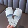 Sommer Hausschuhe für Mädchen Koreanische Version Flache Unterseite Mode Ein wort Thongs Einfarbig kinder Strand Schuhe 220618