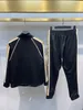 Herbst- und Winter Modemarke Designer Tracksuits US -Größe Luxus -Tracksuit Hochwertige Reflexionsstreifen Ribbon Design Mens Black Freizeit Sportarten Trailsuiten