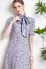 100 ٪ من الحرير الطبيعي لباس V Dress V الرقبة القصيرة الأكمام المطبوعة الأزهار الصيفية العطلة