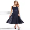 Marineblaues Kleid für die Brautmutter mit Spitzenjacke, elegantes knielanges Chiffon-Kurzabend-Partykleid 2022, A-Linie, Hochzeitsgastkleidung, Vestidos de Noche