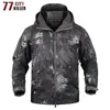 Giacca tattica mimetica da uomo militare pelle di squalo soft shell antivento impermeabile bomber cappotti uomo in pile caldo con cappuccio giacche da combattimento 220816