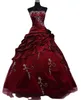 Abiti da sposa principessa abito da ballo con ricami bordeaux 2022 Abito da sposa plissettato con corsetto gotico retrò con lacci Plus Size