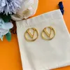 Designer Letter V Earring Women Fashion Stud Earrings Vintage Earring Circle Gold Luxurious All Match Earrings High Jewelry Gifts