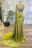 Arabiska citrongrön satin sjöjungfrun prom aftonklänningar ren mesh topp paljettpärlor ruched formell tillfälle slitage soptåg robe de soriee