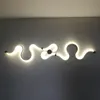 Lâmpada de parede led nórdica pista moderna de cobra simples sala criativa sala de estar de fundo iluminação de linha ledwall