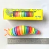 Artykułowy palec ślimak fidget sensory zabawki 3D elastyczne ślimaki kreskówek gąsienicowych dla dzieci dorosły Rainbow Color Lechiety Str6757508