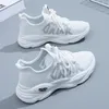 2022 Nya kvinnor Runningskor andas Mesh utomhus Lätt vikt sportskor avslappnad promenad sneakers tenis feminino