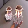 Summer Girls Princess Sandals 2022 Nya Spring Baby Shoes Barn skor paljetter läderskor icke-halkbarn dans sandaler e377 g220523