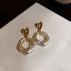 S3002 Joyería de moda S925 Poste de plata Irregular Perla de imitación Aro Pendientes colgantes geométricos Pendientes de tuerca de corazón de diamantes de imitación