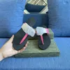 Luxus Ladies Slipper Summer Sandals Mode Shopping Indoor Travel Flat Flip Flop Lederschuhe Ladies Casual Slipper mit Kistengröße 35-45
