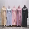 3 조각 일치하는 이슬람 세트 여성용 Eid 새틴 Abayas 두바이 Hijab 드레스 오픈 Abaya 기모노 이슬람 복장 랩 프론트 맥시 스커트 220714