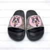Ny stil guccie för kvinna skor Tofflor Herr Strand Lyxdesigners dam sandaler Sommar Mode Flip Flops Läder dam Tofflor Metall skor sneakers Slides Large
