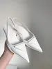 Originele luxe designer merk puntige neus sandalen 2022 nieuwste mode womens lederen ondiepe mond lage hakken sandaal jurk schoenen