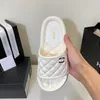 Designer Bubble Slippers 2022 Summer New Rhombus Couples Home Shoes Beach Slippers Gifts for Women