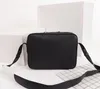 Açık el çantası erkek omuz çantaları spor tasarımcısı çapraz gövde lüks adam messenger çanta çanta crossbody satchel moda el çantası kompozit paketi dicky0750