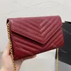 Met doosontwerper WOC Envelope schoudertassen met ketting voor vrouwen mode luxe lederen crossbody handtas zwarte kaki witte kaviaar flap tas tas