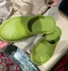 Tjock botten desiner strand gummi lata tofflor inomhus utomhus show stil hotle varma räv päls sandaler för kvinnor glider flip flops 652